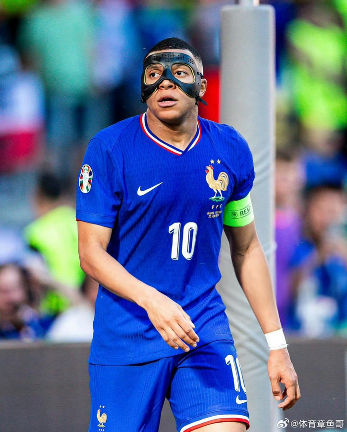 本赛季对阵意甲9强，仅垫底的佛罗伦萨输球场次比国米更多（本季对阵意甲九强，国米输球次数仅次于垫底佛罗伦萨）