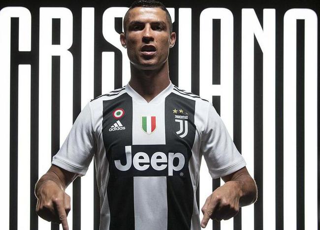 传记作者：亚马尔早期对莱万很不满，后来明白对方是想帮自己（传记作者：亚马尔曾对莱万不满，事后才明白其好意）