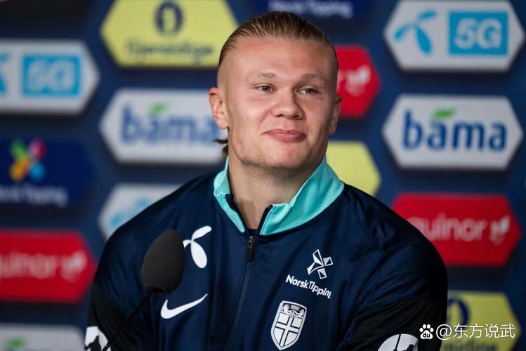 懂球帝2025年11月MVP候选出炉：姆巴佩、哈兰德领衔，莱万在列（懂球帝2025年11月MVP候选名单揭晓：姆巴佩、哈兰德领衔，莱万入围）