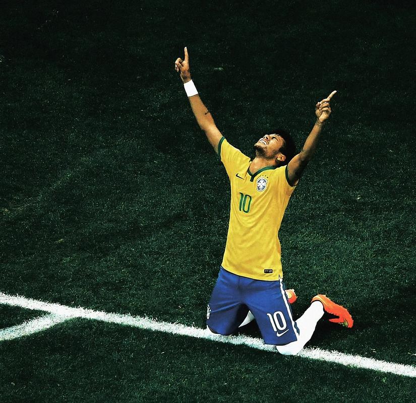 杨瀚森出战35分09秒，14中7砍下20分7板7助2断2帽