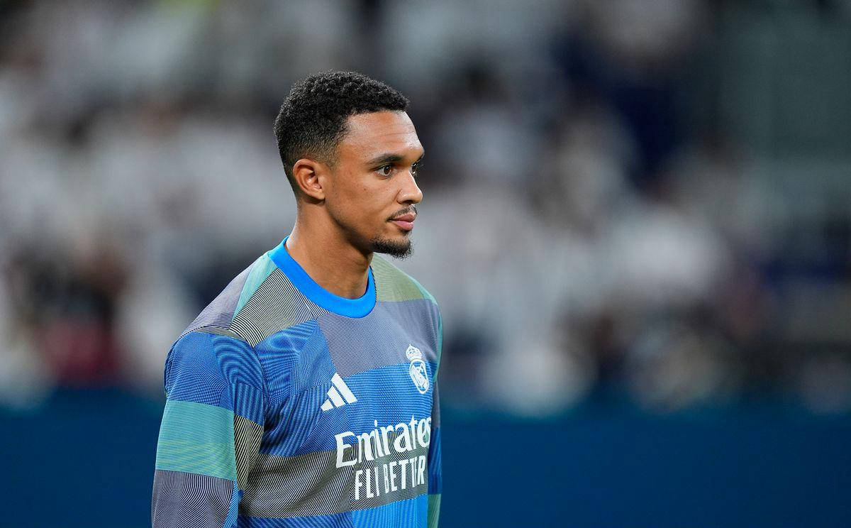 每体报道巴萨U19加里巴：偶像普约尔，有超脱黑人中卫的心智（每体：巴萨U19小将加里巴谈偶像普约尔，展现出超强心智）